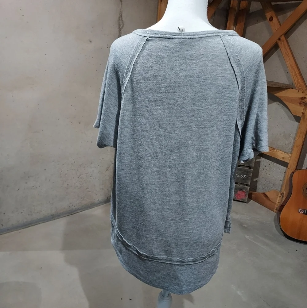 Womans L short sleeve pullover shirt - Picture 2 of 9